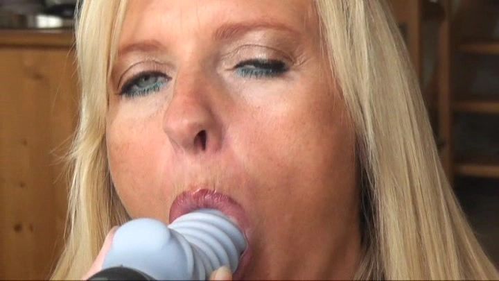 sexy foto nr. 8 von Tinas HOT-DIRTY-TALK