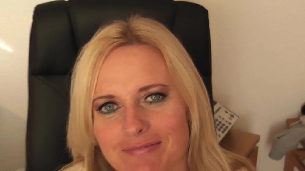 sexy foto nr. 2 von Büro Blow-Job