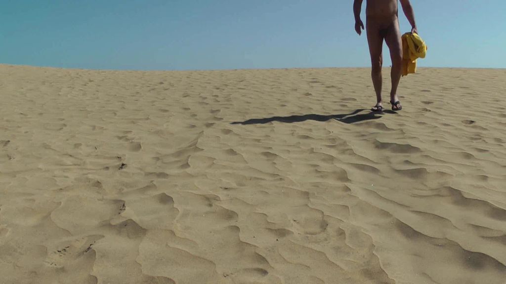 sexy foto nr. 1 von FKK-Spanner entsaftet….