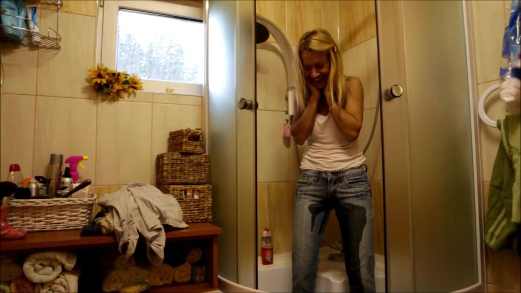 sexy foto nr. 4 von In die Hose gepisst