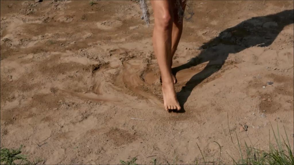 sexy foto nr. 2 von Im Sand gebadet