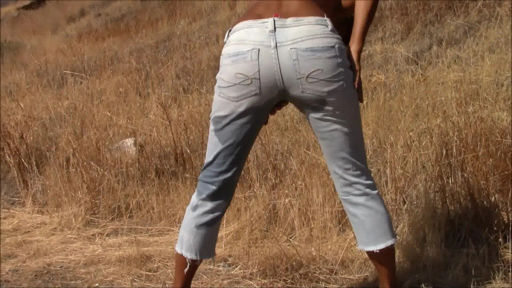 sexy foto nr. 7 von Pinkelspass in meine Jeans