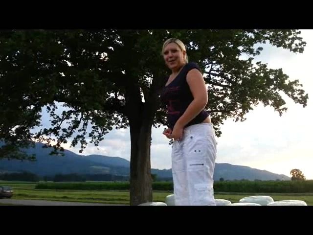 sexy foto nr. 5 von Heisser Strahl vom Heuballen