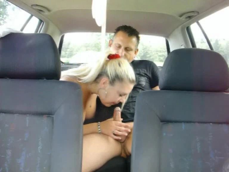 sexy foto nr. 6 von lutschen und ficken im auto(TON)