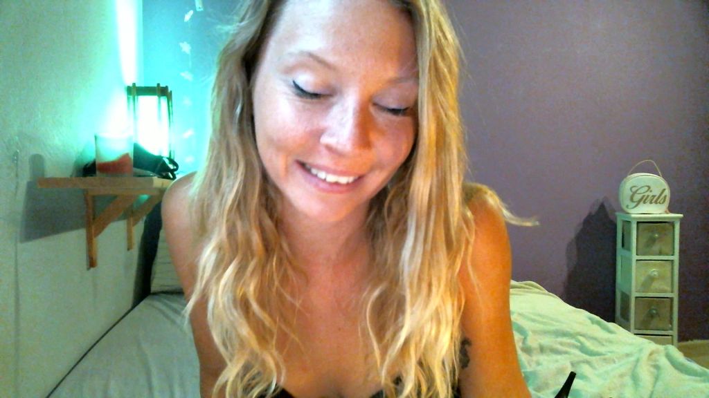 Vorschaubild 3 zum Video „sexy wetlook“