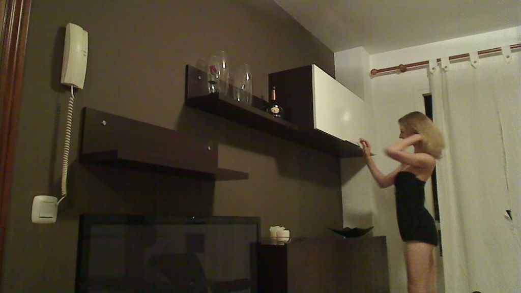 Vorschaubild 9 zum Video „in meinem wohnzimmer“