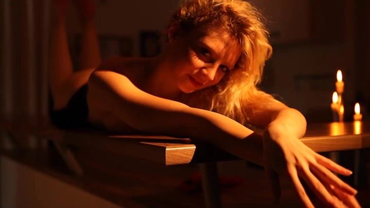 Vorschaubild zum Video „“ von sweet nina