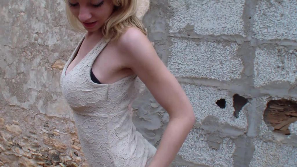 Vorschaubild 2 zum Video „Allein mit mir in einer Ruine“