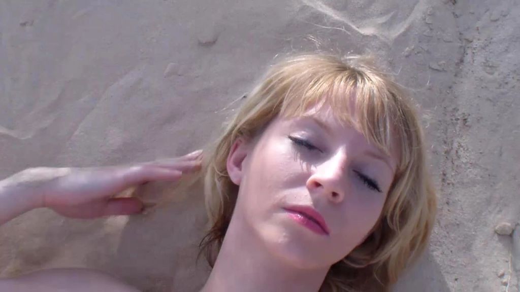 Vorschaubild 5 zum Video „Hot Shoots in den Dünen“