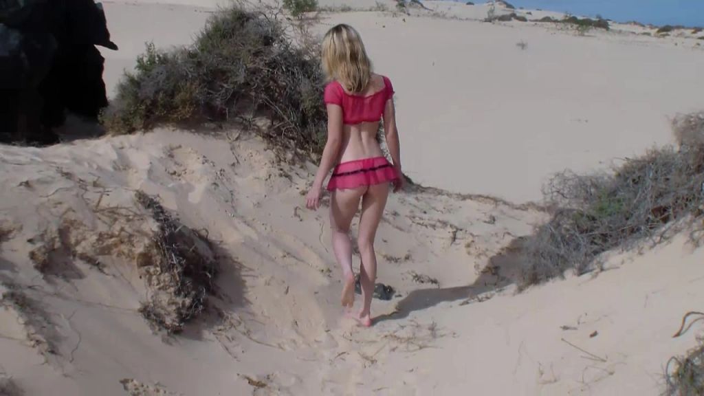 Vorschaubild zum Video „Hot Shoots in den Dünen“ von sweet nina