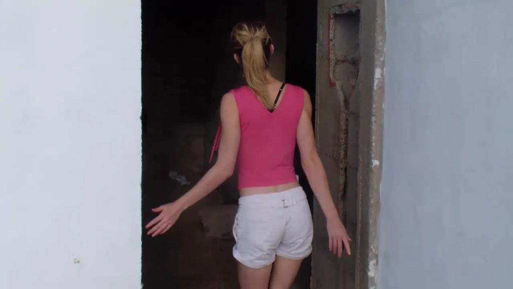 Vorschaubild zum Video „Verlassenes Haus auf dem Highway“ von sweet nina
