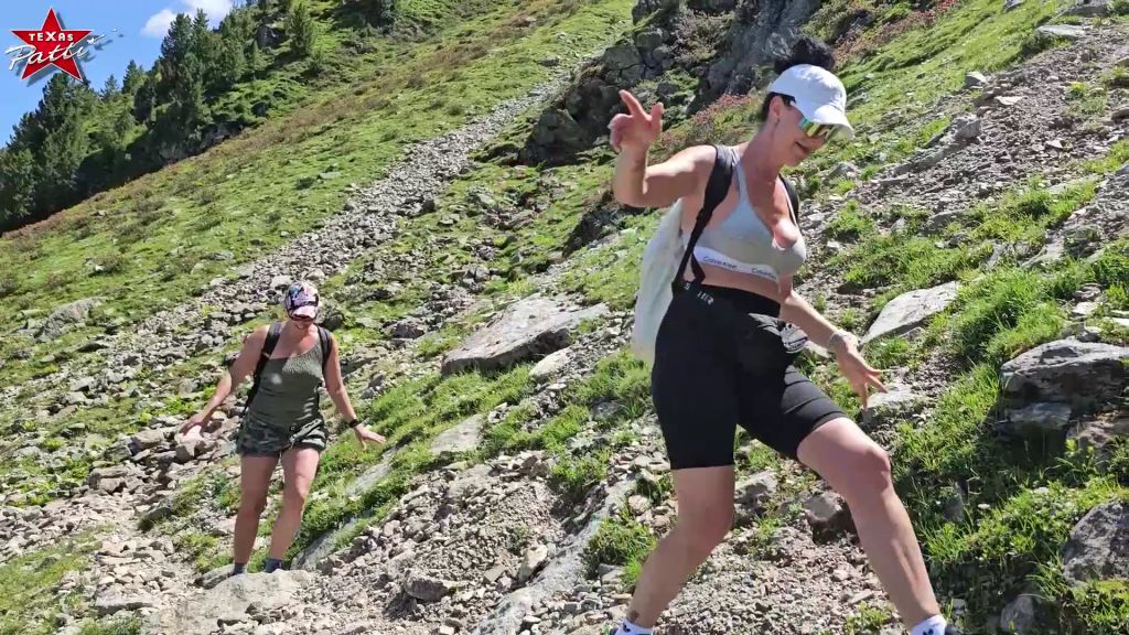 sexy foto nr. 2 von Die WANDERhuren. Doppel-Blowjob auf 2.800m