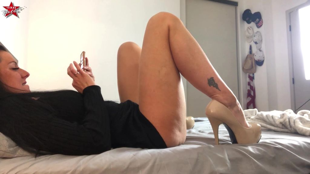Feierabend. Porno an, Spielzeug raus, los geht’s