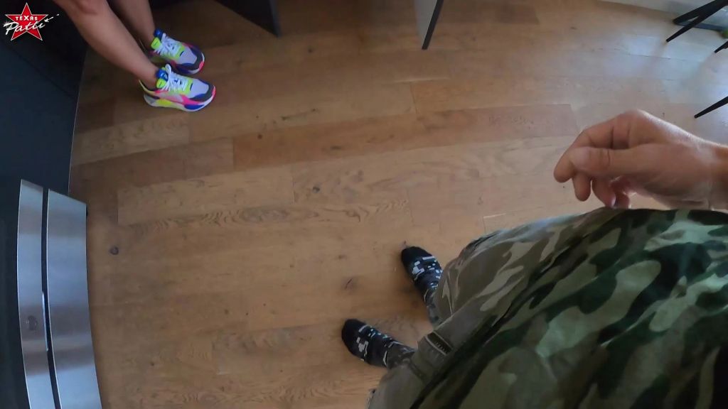 sexy foto nr. 3 von Nix zu ficken... Rufe ich mir halt den Handwerker