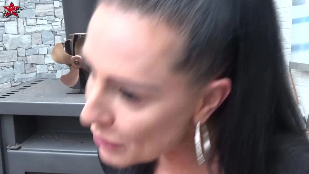 sexy foto nr. 2 von Trans-Frau will endlich Sex. Da helfe ich doch gern