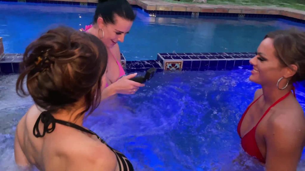 sexy foto nr. 1 von 3 MILFs. Den Poolboy vernascht