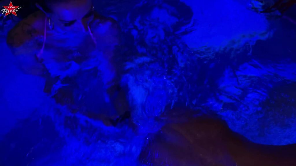 sexy foto nr. 8 von 3 MILFs. Den Poolboy vernascht