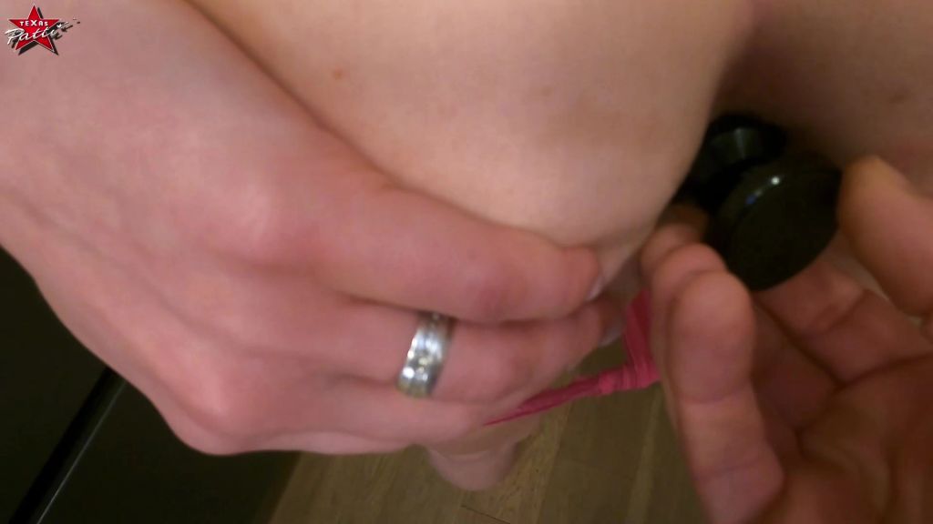 sexy foto nr. 4 von Dein ernst? Mein Arsch als deine Handyhalterung?