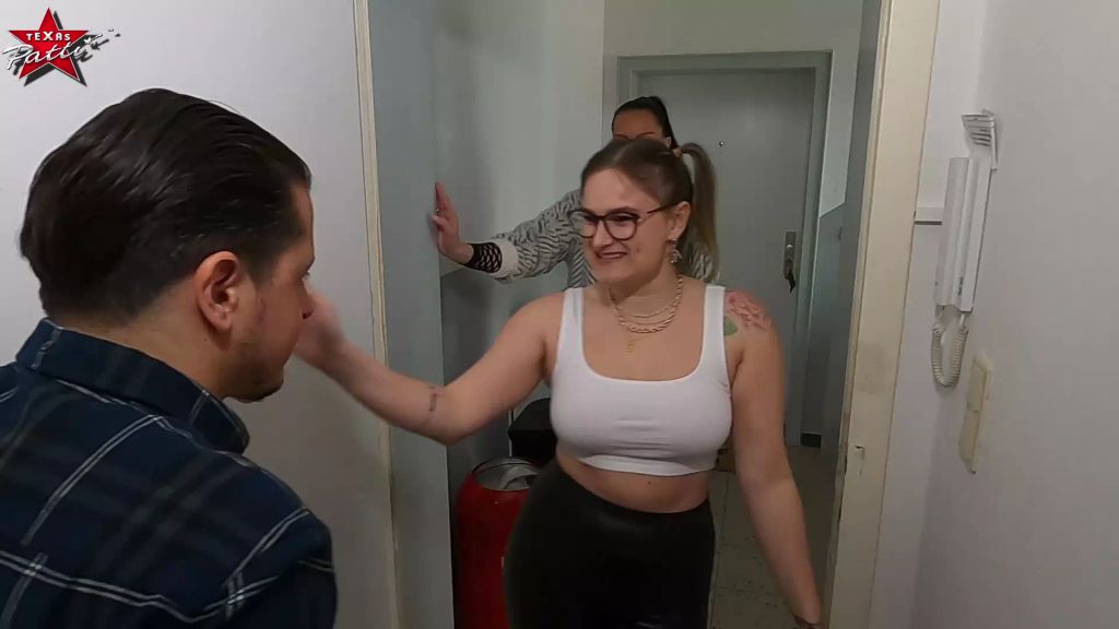 sexy foto nr. 1 von Nutten des Grauen. Stieftochter zur Hobby-Hure gemacht