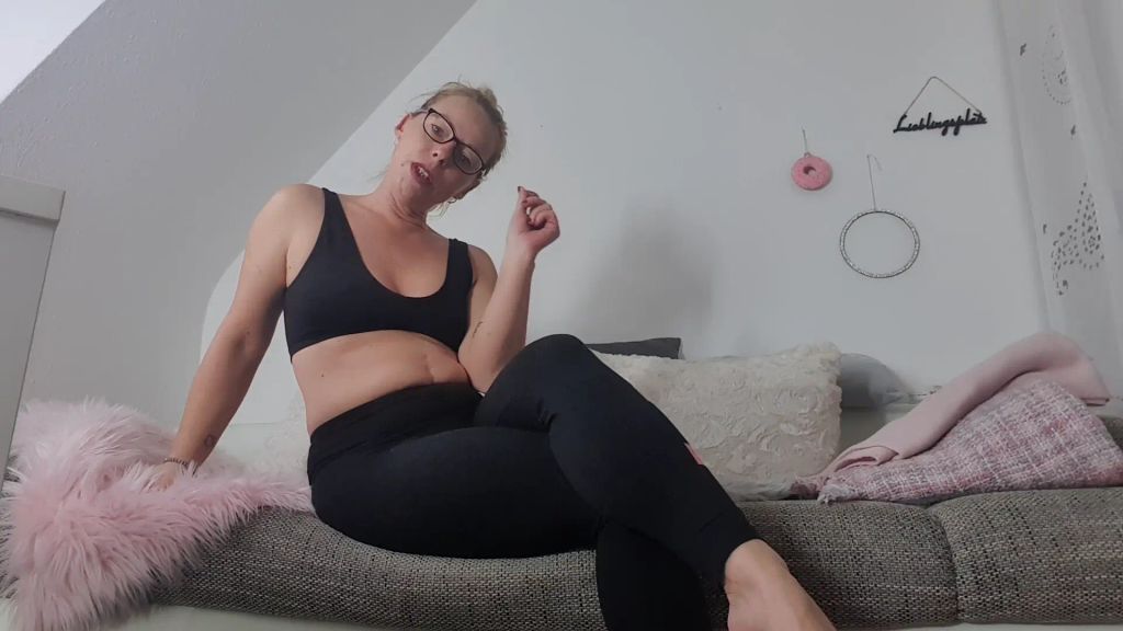 Vorschaubild 7 zum Video „Dein super teurer Herrin Nicole Clip“