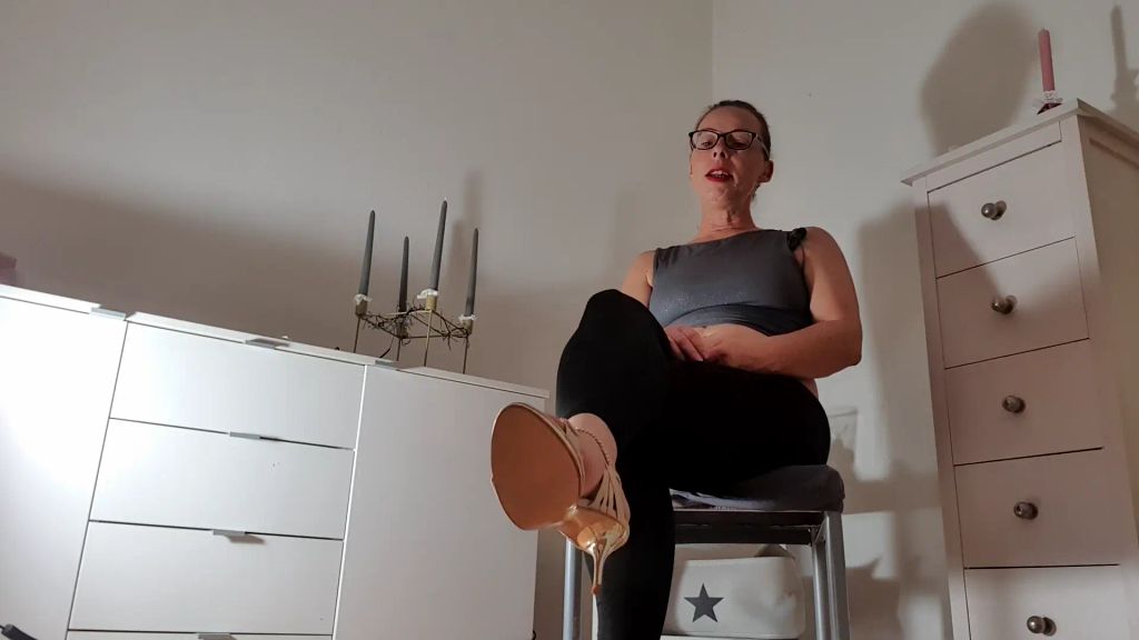 Vorschaubild 1 zum Video „Meine Füße sind dein Untergang!“