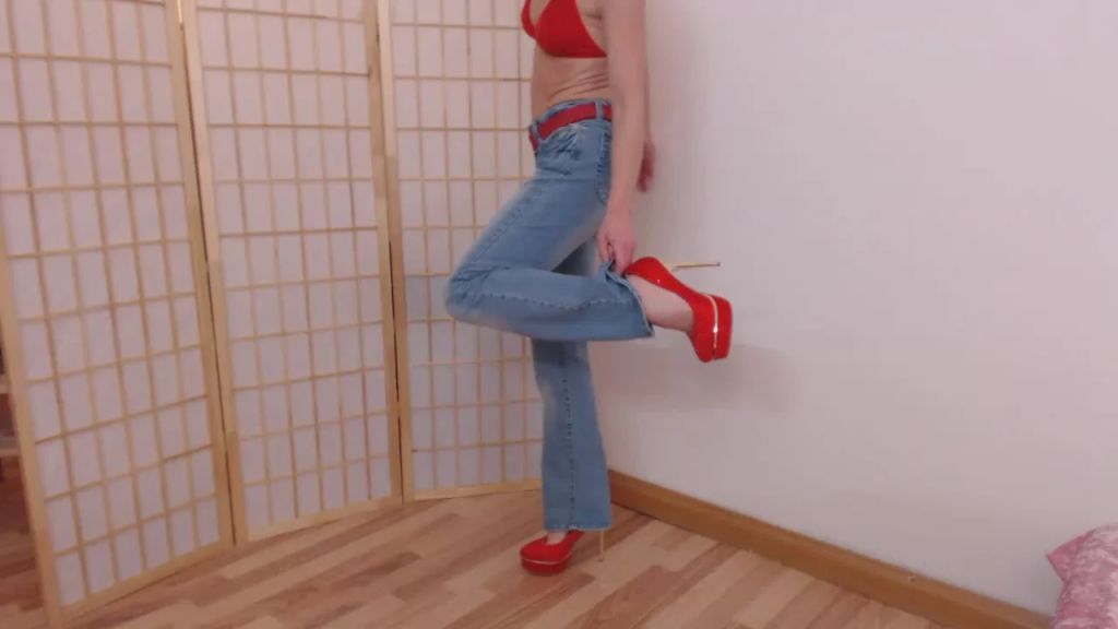Vorschaubild zum Video „Jeansfetisch - Spritz auf mein“ von Fetisch Nicole