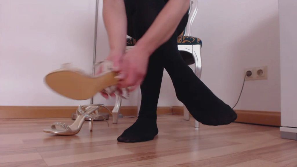 Vorschaubild 9 zum Video „Tragevideo Nyloncatsuite“