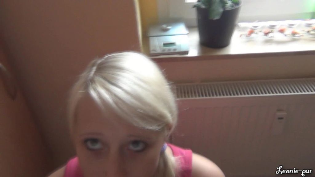 sexy foto nr. 4 von Scheiß Stiefvater!! Was kann ich denn dafür????