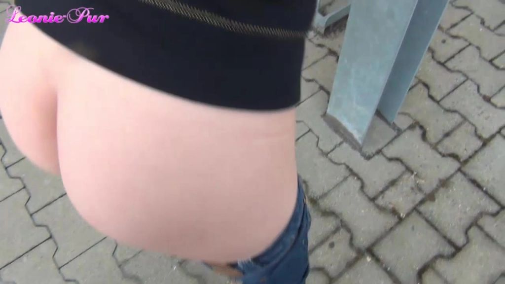 sexy foto nr. 6 von Quicky! Kumpel bohrt sich in meine enge Muschi!