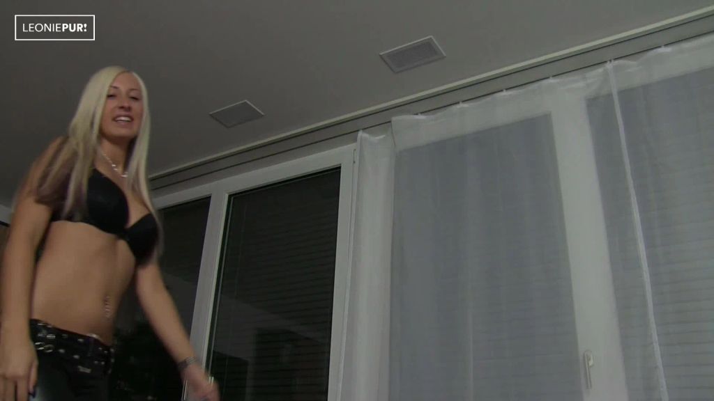 sexy foto nr. 1 von Schwanz überreizt?! Einfach abgespritzt!!