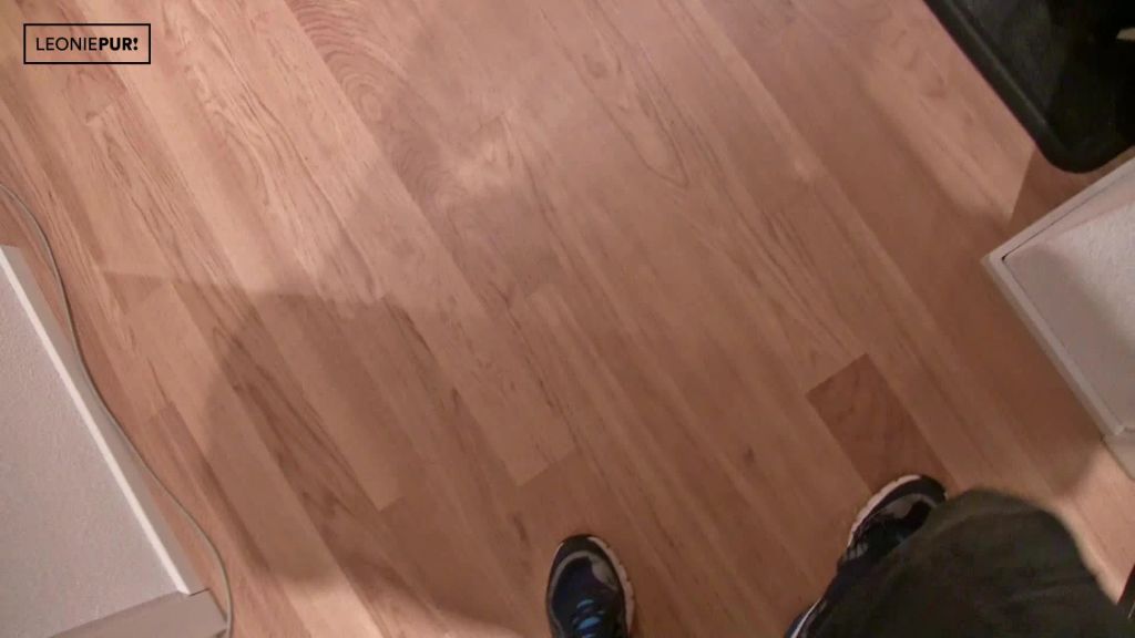 sexy foto nr. 1 von Deine notgeile Alte braucht es schon wieder!