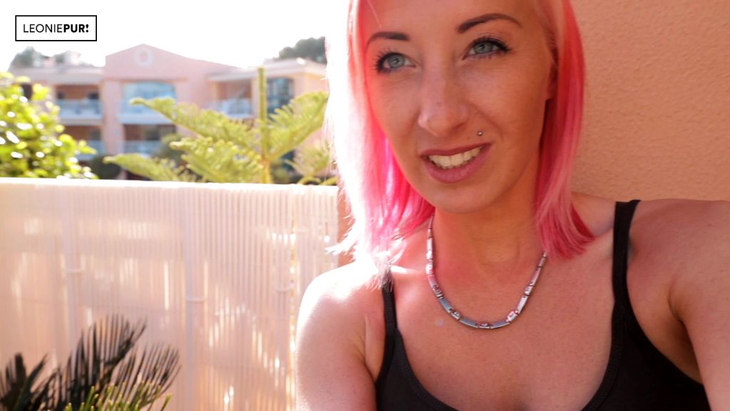 sexy foto nr. 2 von Pssst! Sonst hört mich noch der Nachbar!