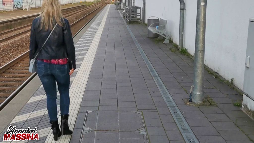 sexy foto nr. 2 von Frei Fick Schein! Cumshot auf Jeans Arsch