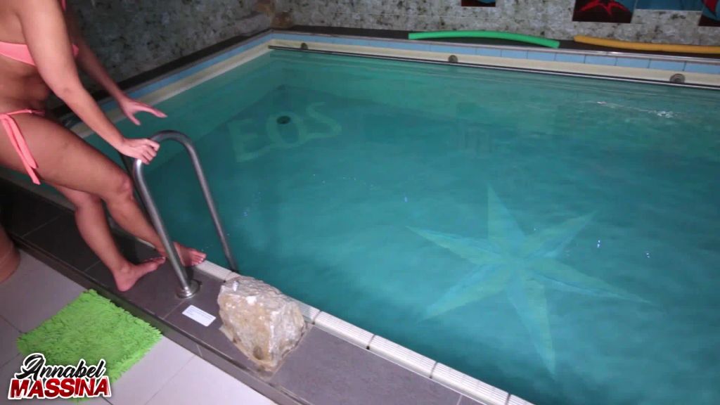 sexy foto nr. 1 von Publicblowjob Spermafresse in der Therme