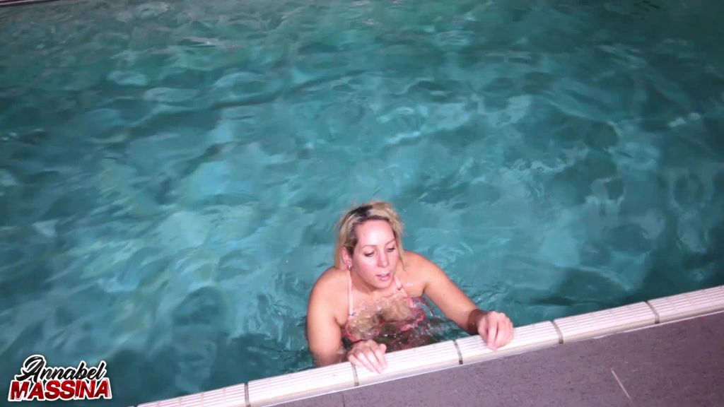 sexy foto nr. 3 von Publicblowjob Spermafresse in der Therme