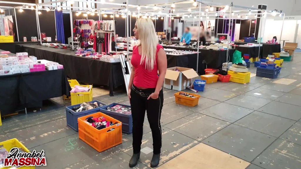 sexy foto nr. 1 von Fan Fick Treffen mitten auf der Venus Erotik Messe