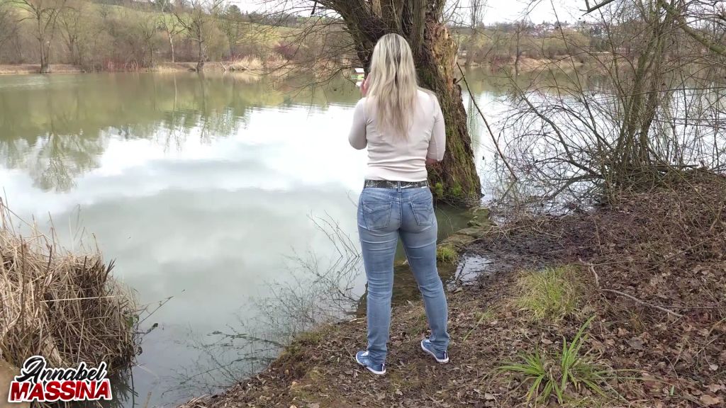 sexy foto nr. 1 von Arschfixierter Ficker draußen klargemacht