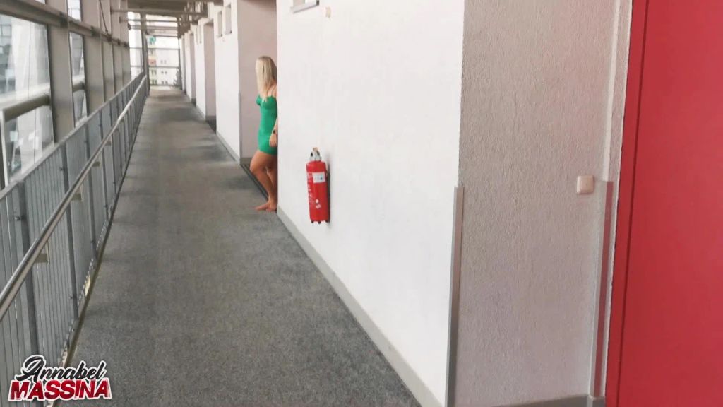 sexy foto nr. 1 von Frei-Fick Hoteltreffen hinter roten Türen