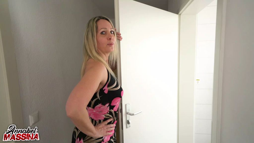 sexy foto nr. 3 von Fick geile Ober Perverse Maklerin holt sich was sie braucht!