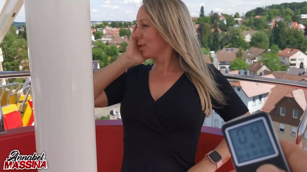 sexy foto nr. 7 von Ferngesteuerte Orgasmus Fotze beim Volksfest