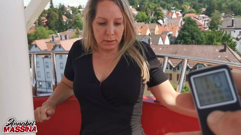 sexy foto nr. 8 von Ferngesteuerte Orgasmus Fotze beim Volksfest