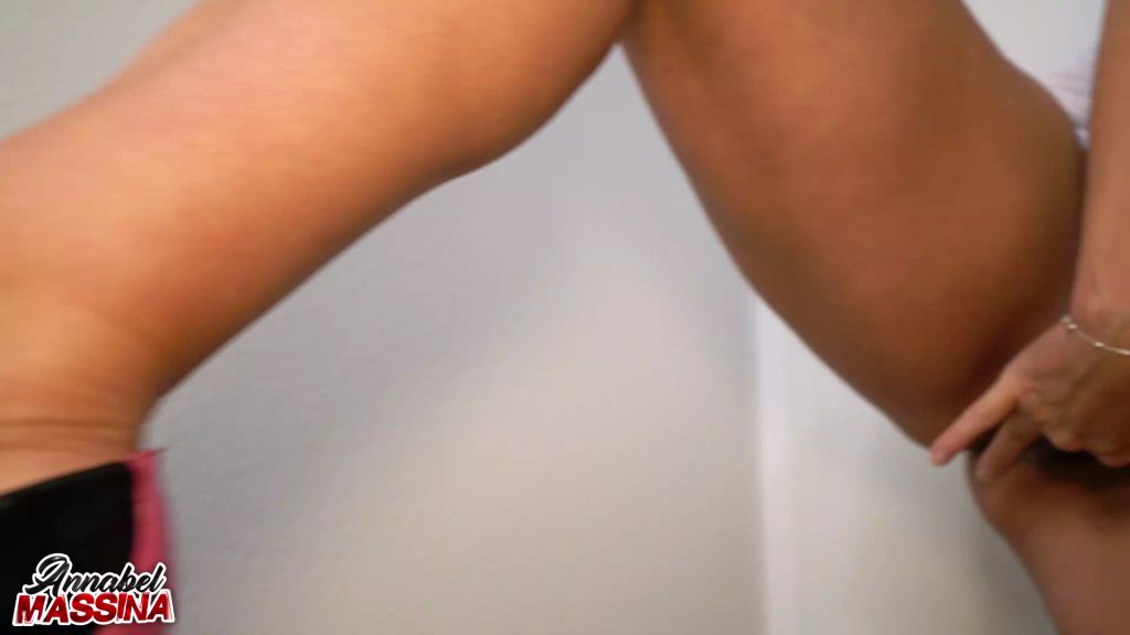 sexy foto nr. 5 von Orgasmus Fotzensaft Kaffee heimlich für meinen Chef