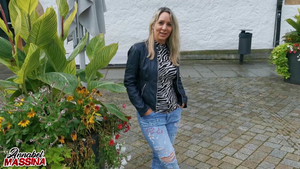 sexy foto nr. 3 von Vom Fan erkannt u. Abgefickt! XXL Fotzensaft Auslauf Fontäne