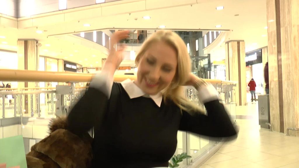 sexy foto nr. 2 von Simi Weihnachts-Shopping