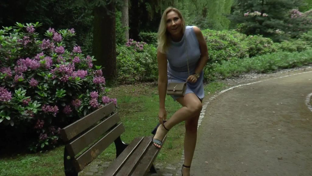 sexy foto nr. 1 von und was sagst du dazu ???
