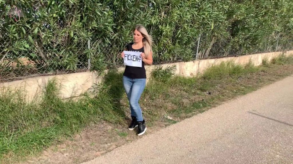 sexy foto nr. 1 von Straßenschlampe! Bin geil und will FICKEN!