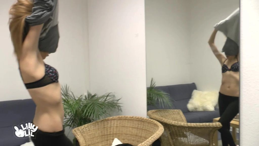 sexy foto nr. 3 von Porno Casting mit schmierigem Agent - Türchen Nr.13