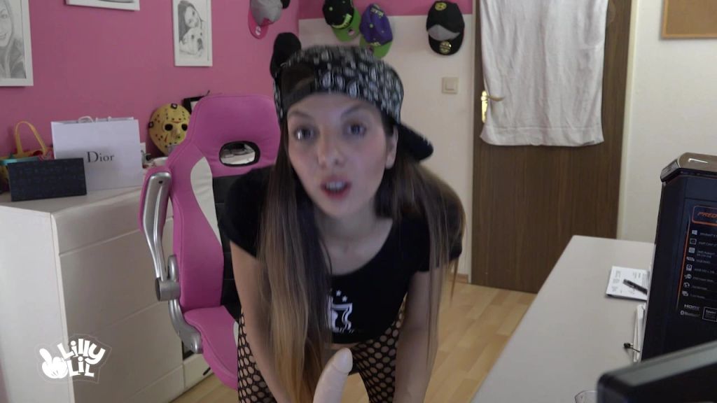 sexy foto nr. 8 von Lilly Lil Hot Clip August