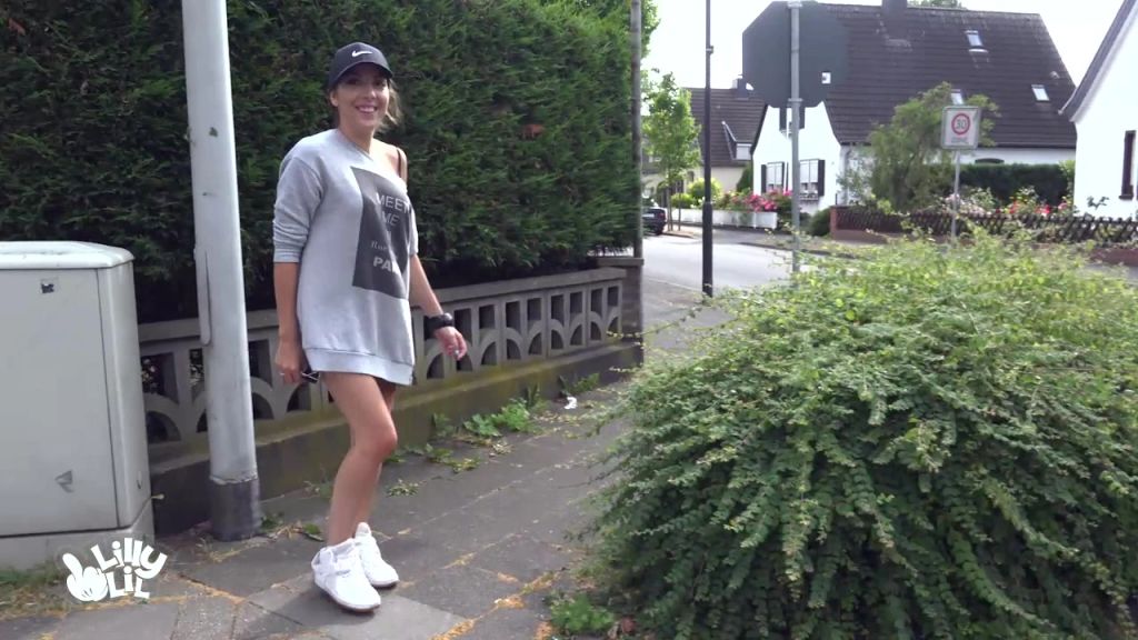 sexy foto nr. 4 von Street Piss - Einfach mal laufen lassen