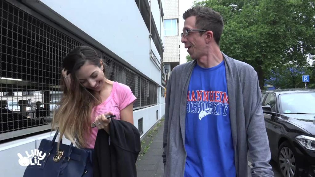sexy foto nr. 2 von Von User auf der Strasse erkannt - Angesprochen und im Trepp